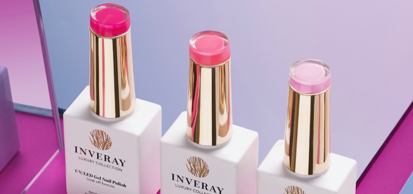  Inveray UV/LED Gel Polish in verschillende roze tinten met luxe gouden doppen en reflecterende achtergrond.